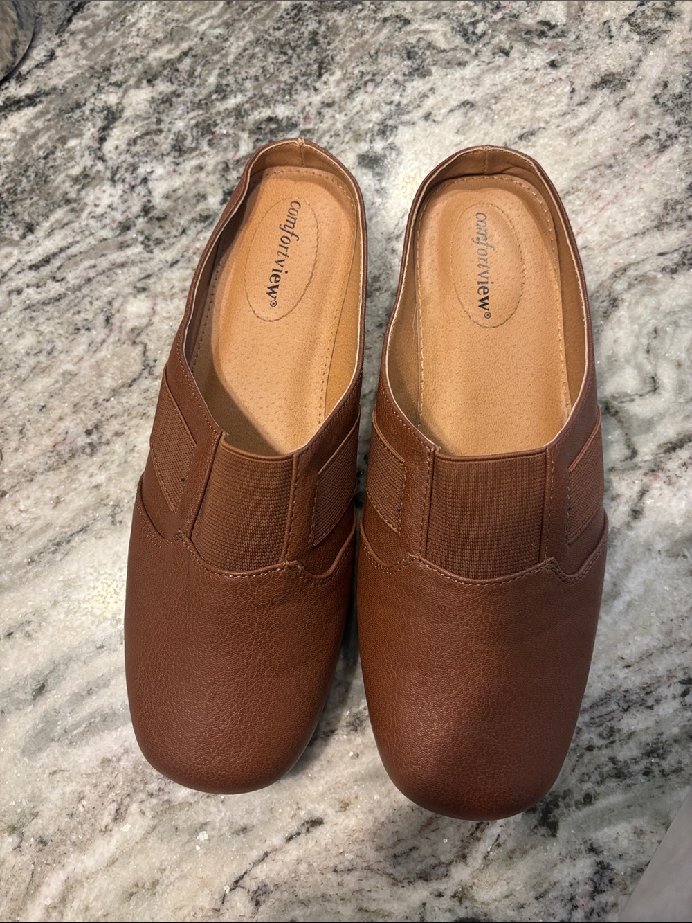 comfortview Brown Closed-Back Slip-On Clogs